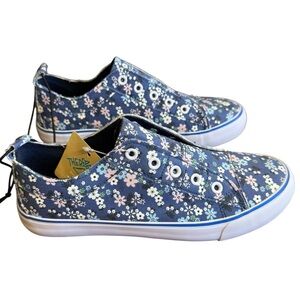 Kid’s Thereabouts Bailey Blue Floral Slip-ons girls. Size 5.